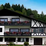 Gaestehaus Riedl ゲストハウス ヴァルメンシュタイナハ