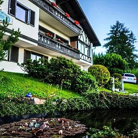 Guest house Gastehaus Riedl Warmensteinach