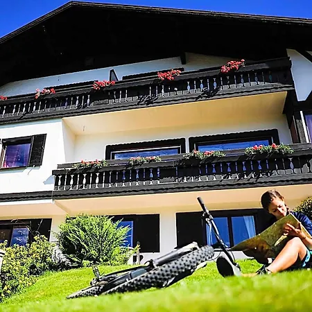 Gastehaus Riedl Guest house Warmensteinach